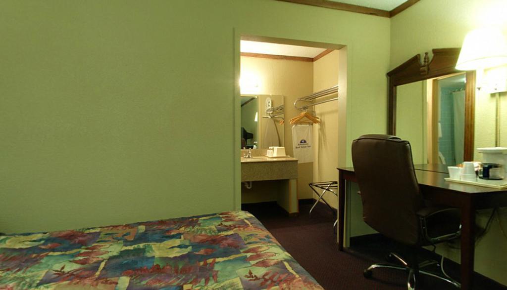 Americas Best Value Inn Newton Habitación foto