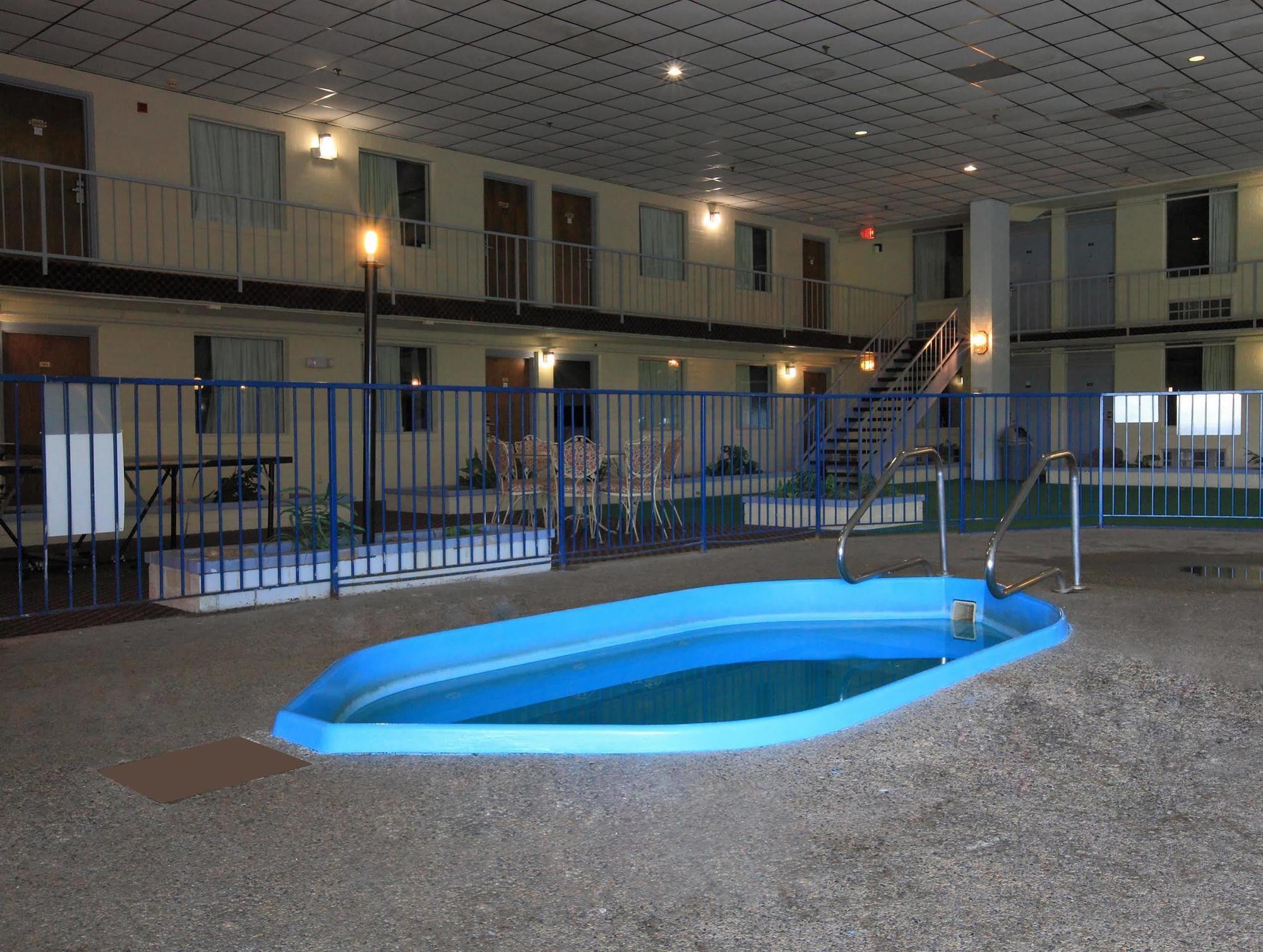 Americas Best Value Inn Newton Exterior foto