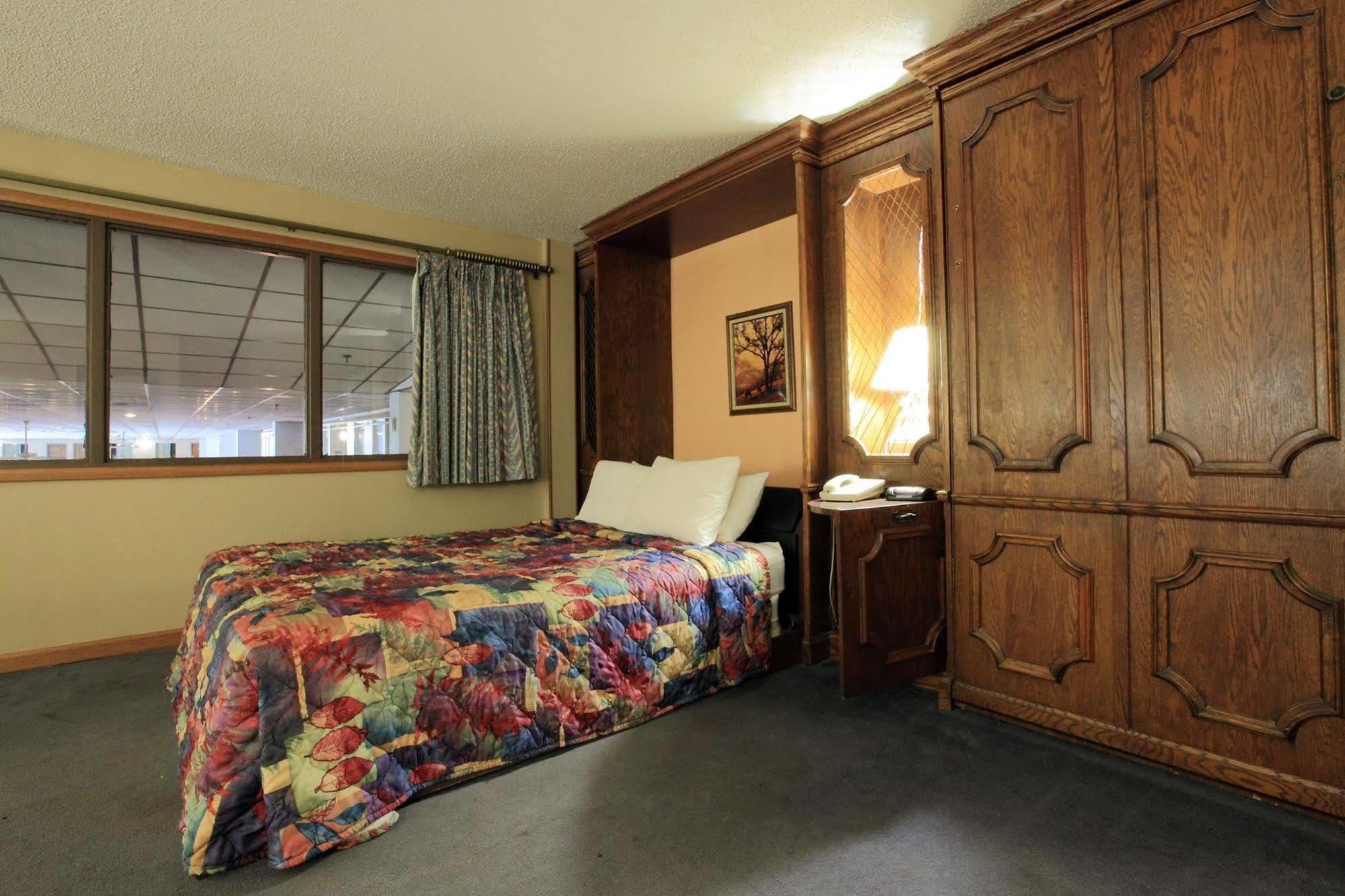 Americas Best Value Inn Newton Habitación foto